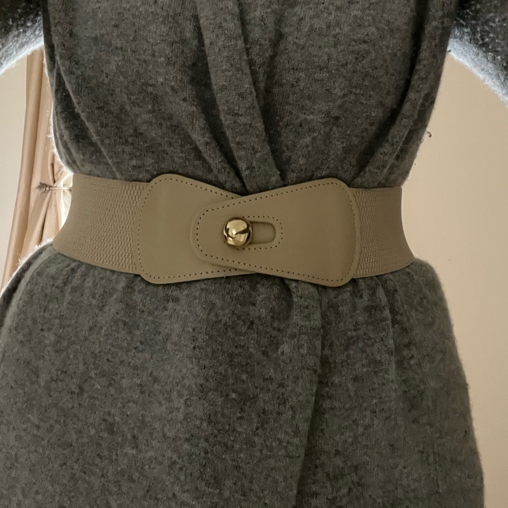 New J.McLaughlin Elastic Door Knob Belt in Tan , sz.S/M